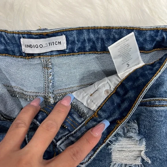 Blue denim destroyed frayed hem shorts - Picture 4 of 7